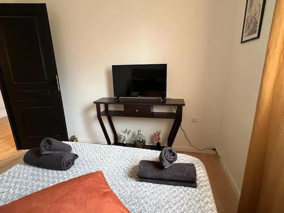 Appartement Metro 14 Et Le Metro 7 A 5 Minutes A Pied Emplacement Strategique Plus Parking Gratuit Le Kremlin-Bicêtre France